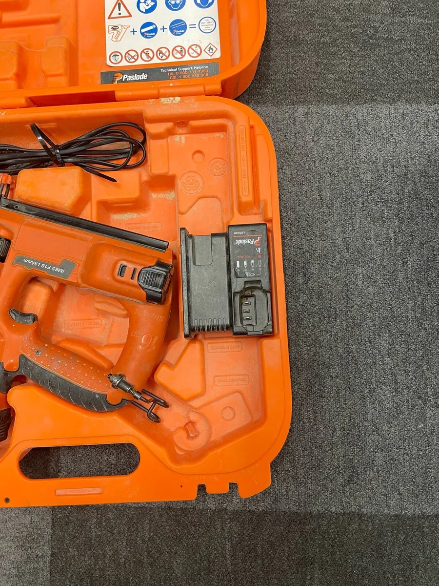 Paslode Nail Gun & Hard case - Image 3