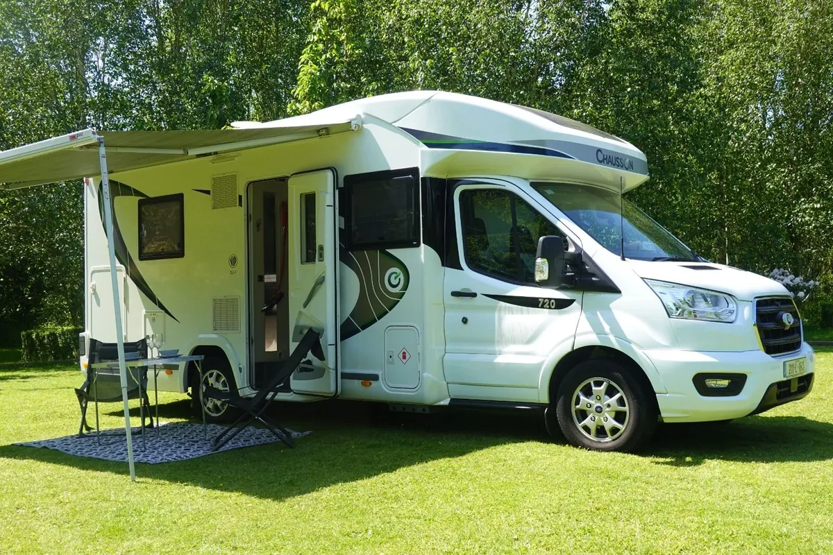 Chanson 720 Motorhome Campervan - Image 1