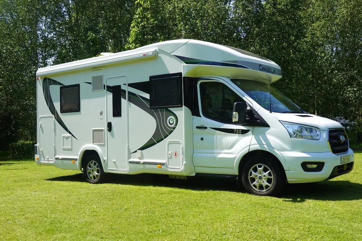 Chanson 720 Motorhome Campervan - Image 2