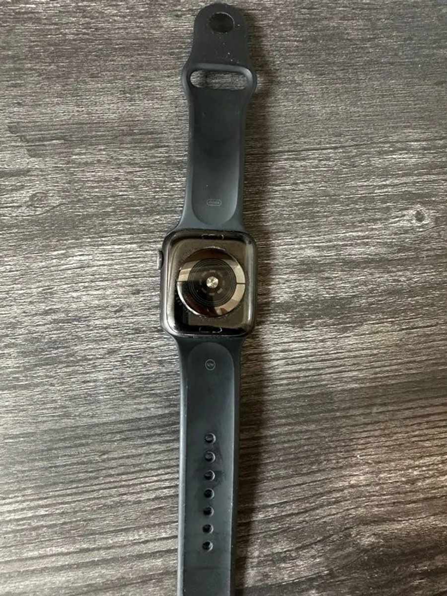 Apple Watch - Image 3