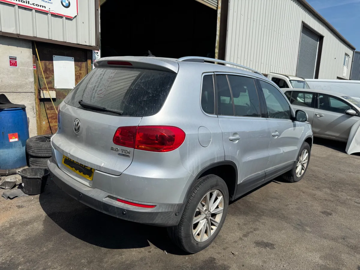 2012 Volkswagen Tiguan 2.0TDI CFF BREAKING / PARTS - Image 4