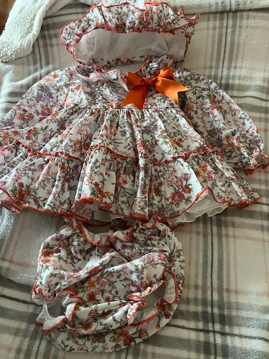 Girls stunning three piece dress 18/24 mthmths €15 - Image 2