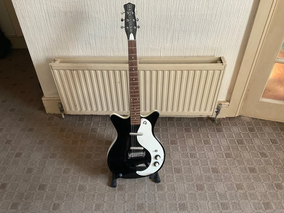 Guitars - Image 2