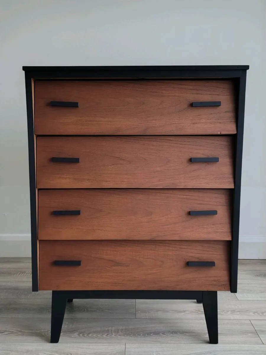 Mid century modern chest of drawers - Image 1