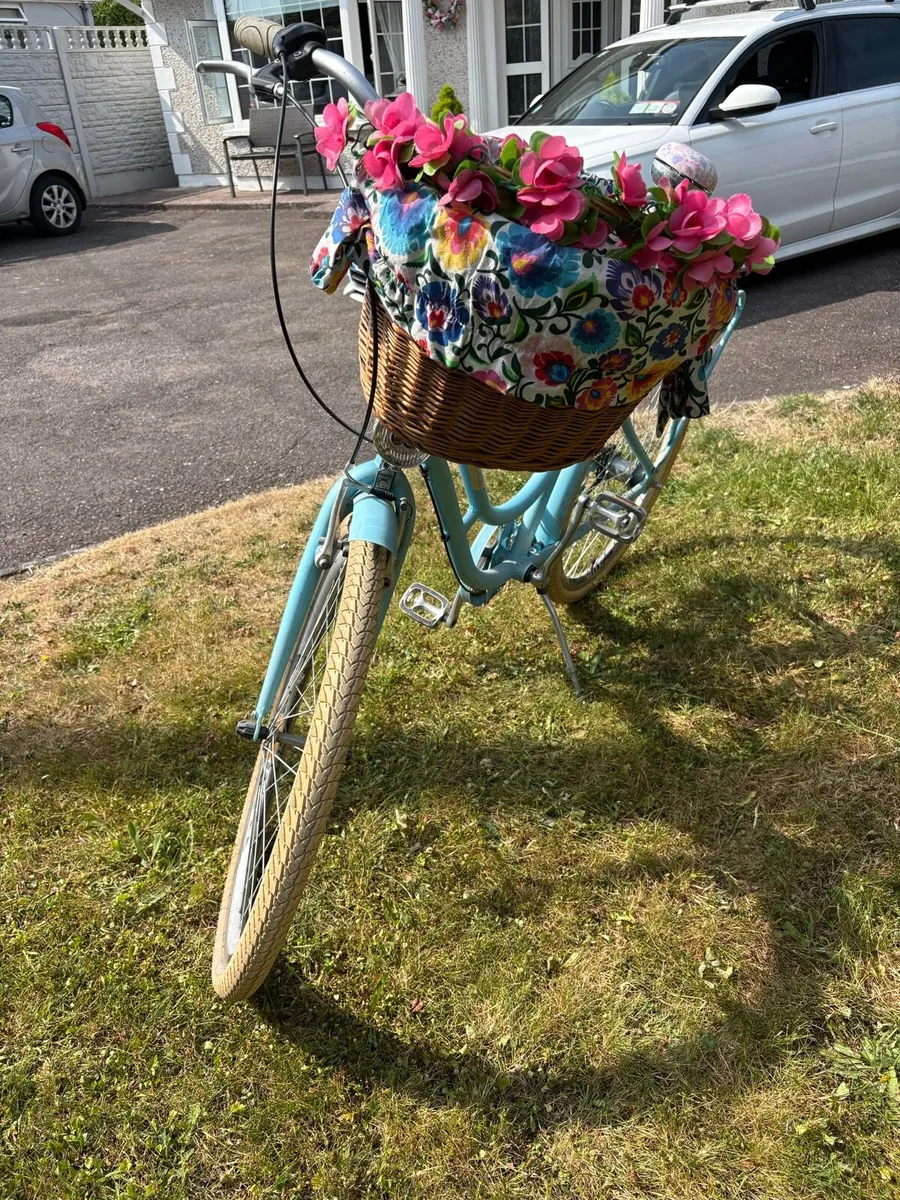 Light Blue Cruising Bike - Image 2