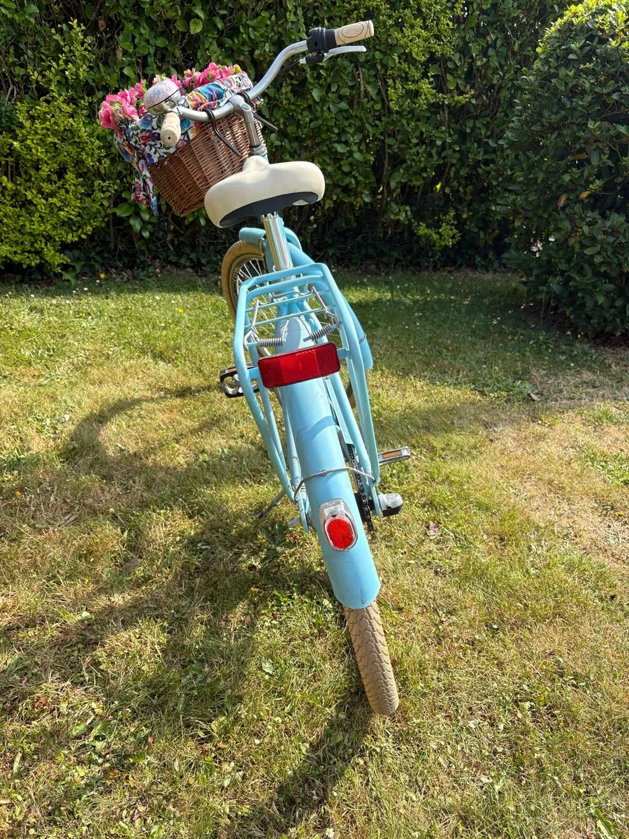 Light Blue Cruising Bike - Image 3