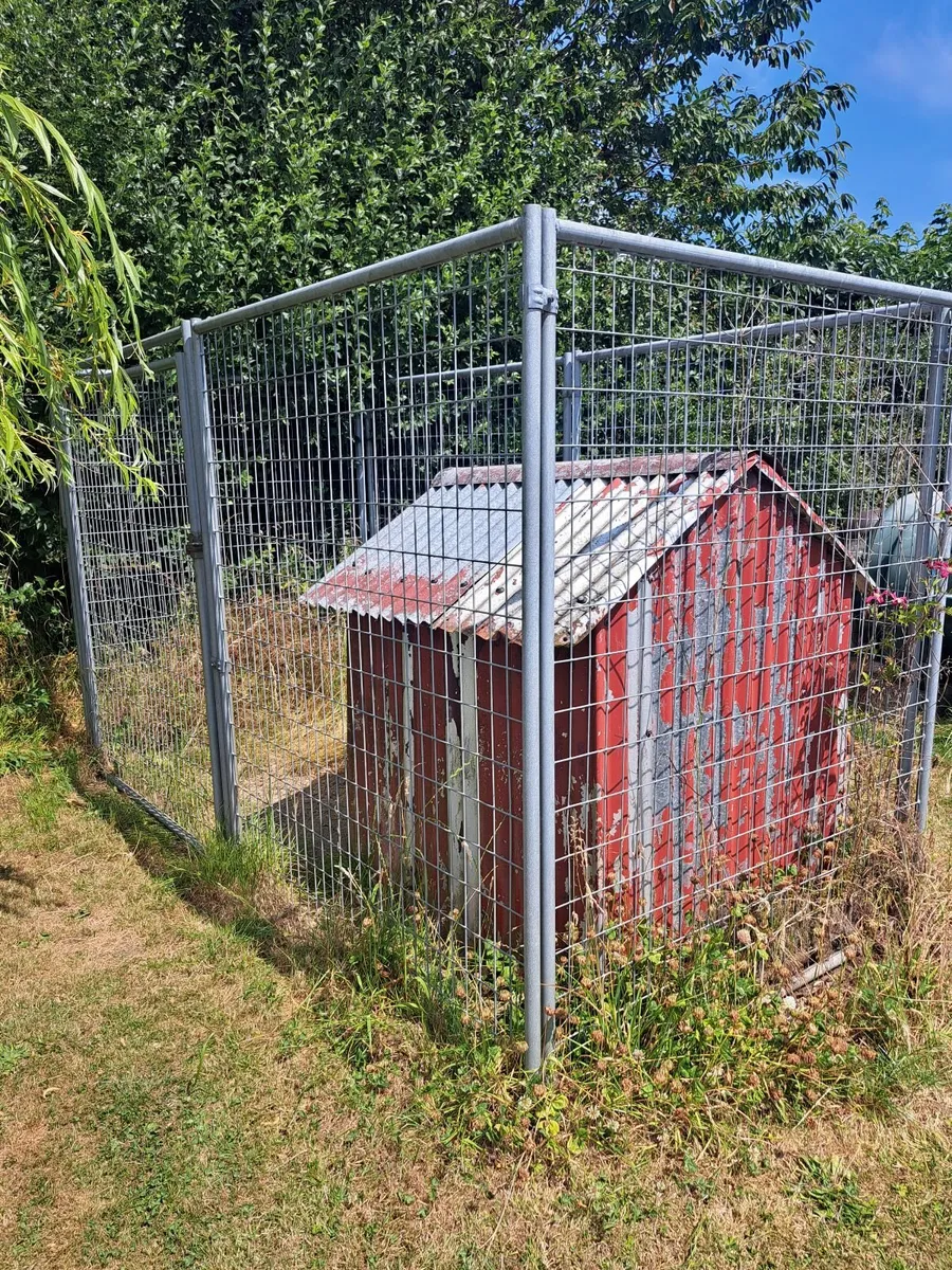 Dog Pen/Run and Kennel - Image 3
