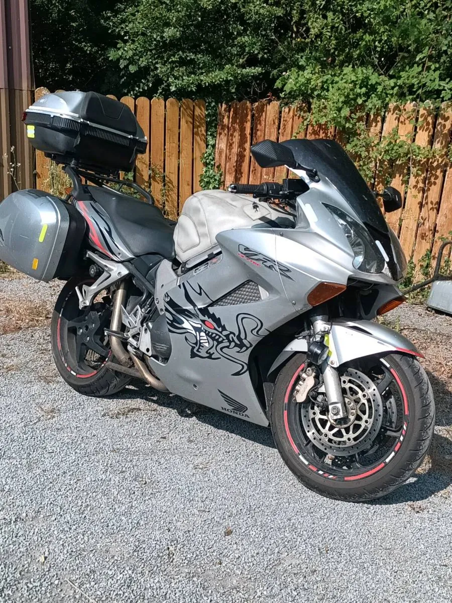 Honda vfr800 - Image 1