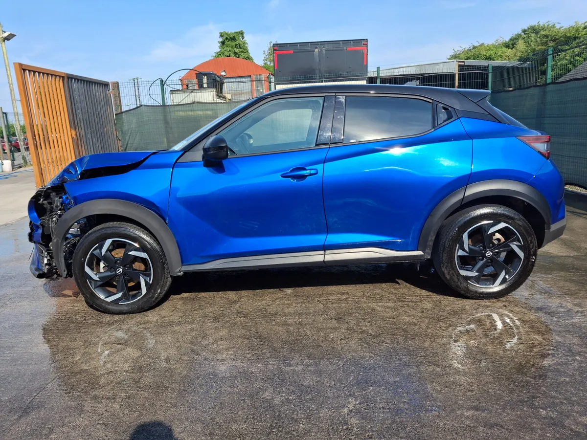 241 Nissan Juke  Premium  Hybrid - Image 4