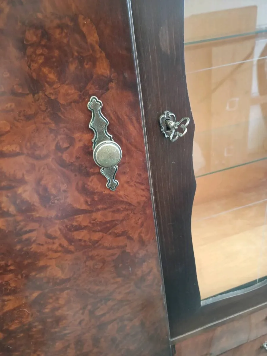 Cocktail cabinet - Image 1