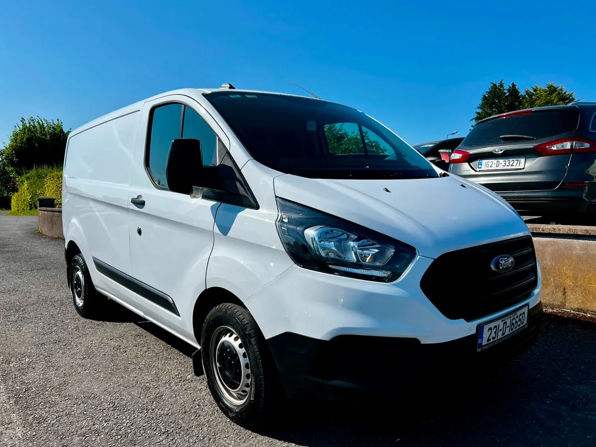 Ford Transit Custom 2023 - Image 1