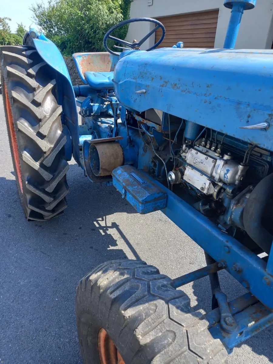 Vintage Ford Tractor - Image 4