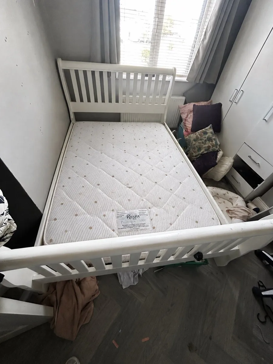 4ft X 6ft double mattress and bed frame - Image 1