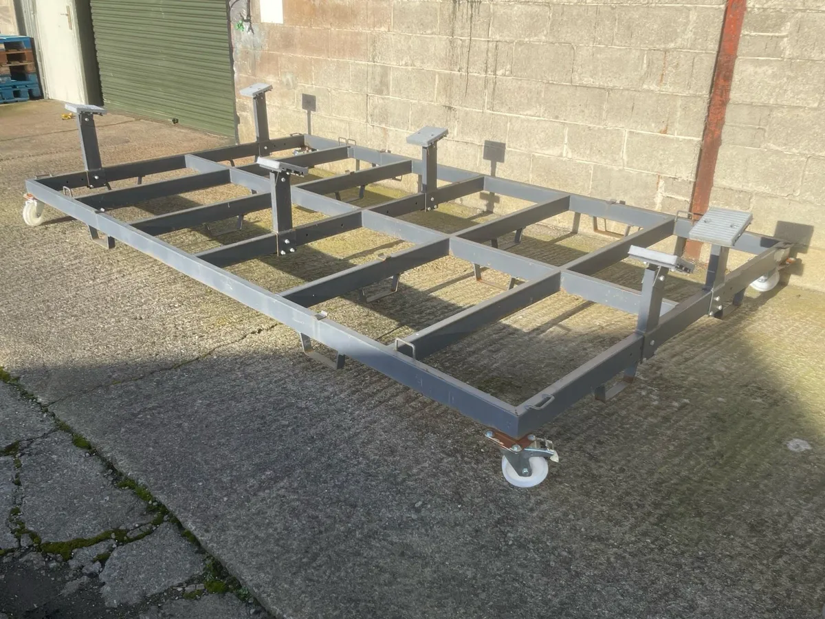 Boat cradle - Image 1
