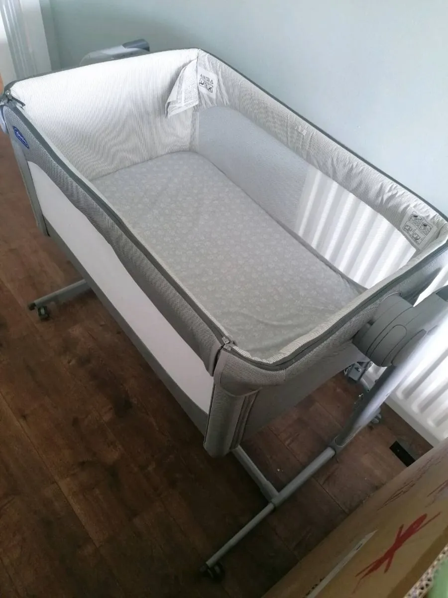 Chicco Baby sleep cot next 2 me crib - Image 3