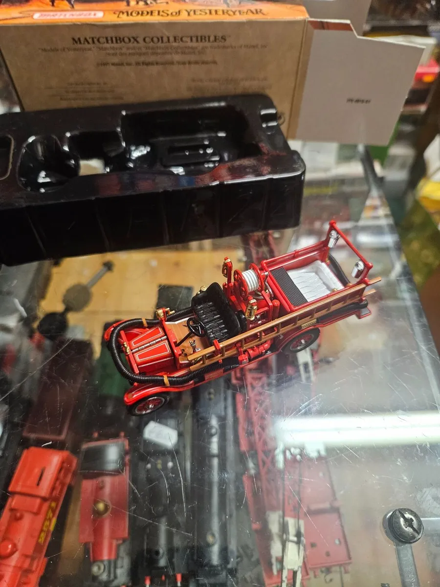 Matchbox Yesteryear Fire Engine - Image 1
