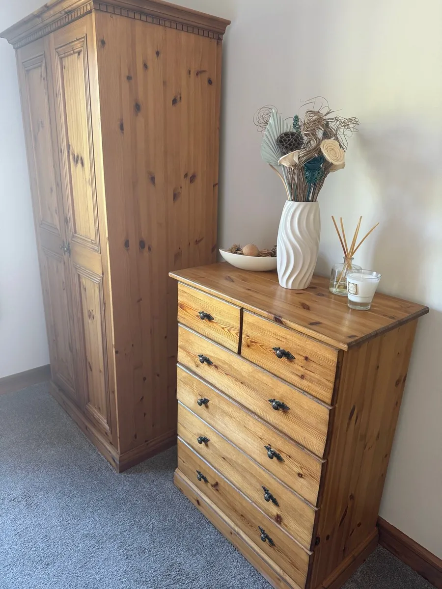 Full Bedroom Furniture - Image 4