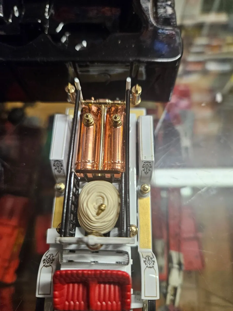 Matchbox Yesteryear Fire Engine - Image 2