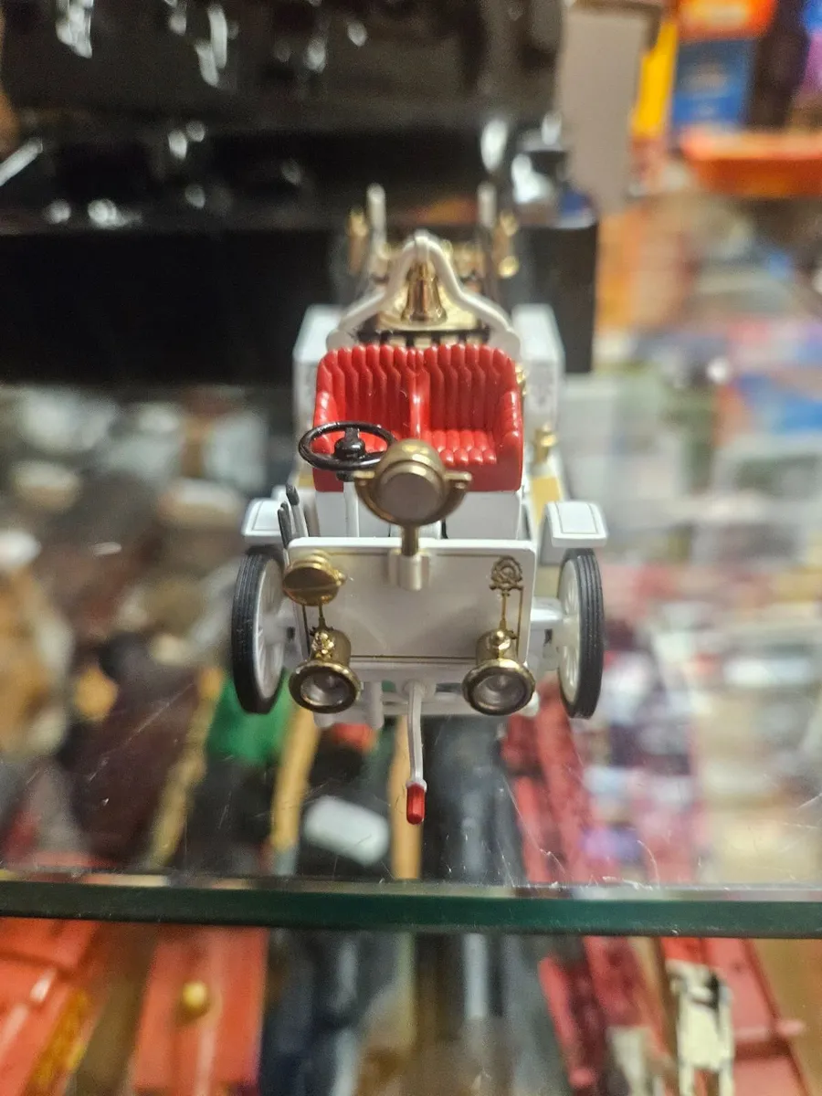 Matchbox Yesteryear Fire Engine - Image 4