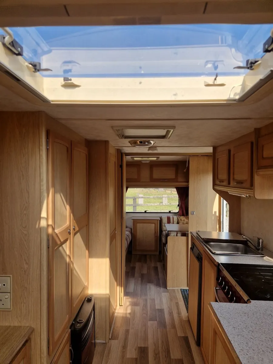 Caravans - Image 4