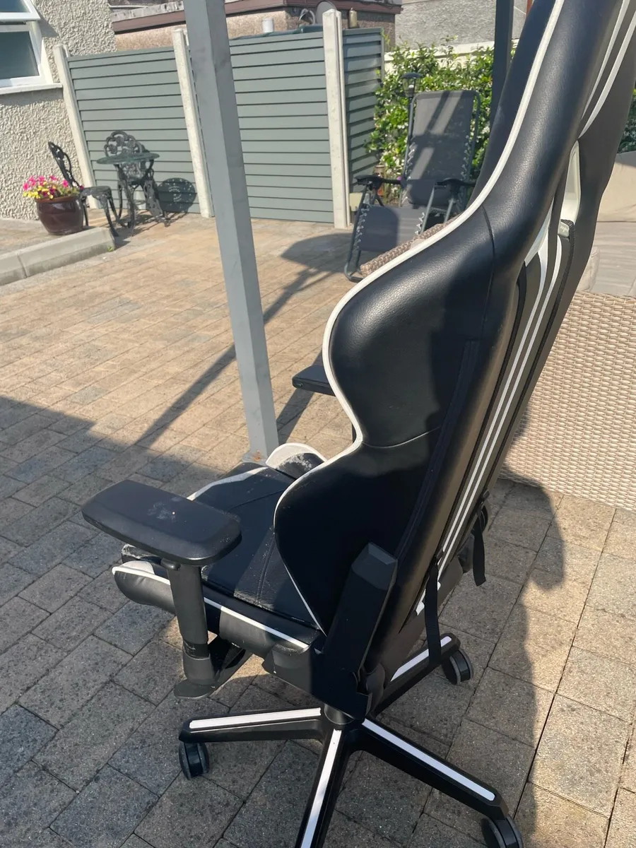 Gaming chair - Image 3