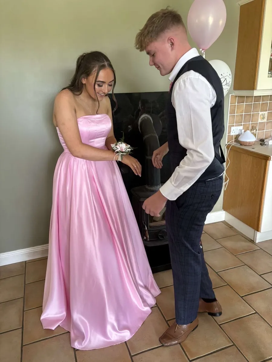 Debs dress - Image 1
