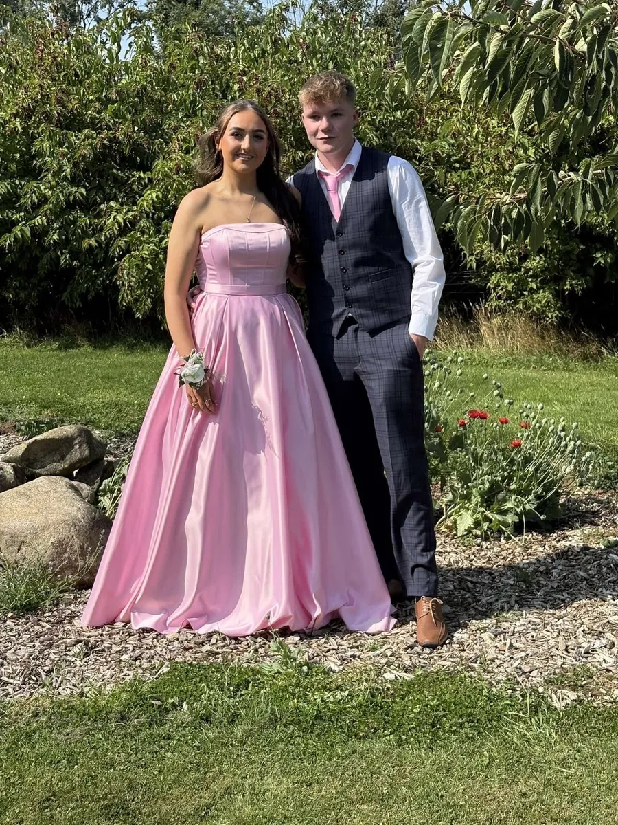 Debs dress - Image 2