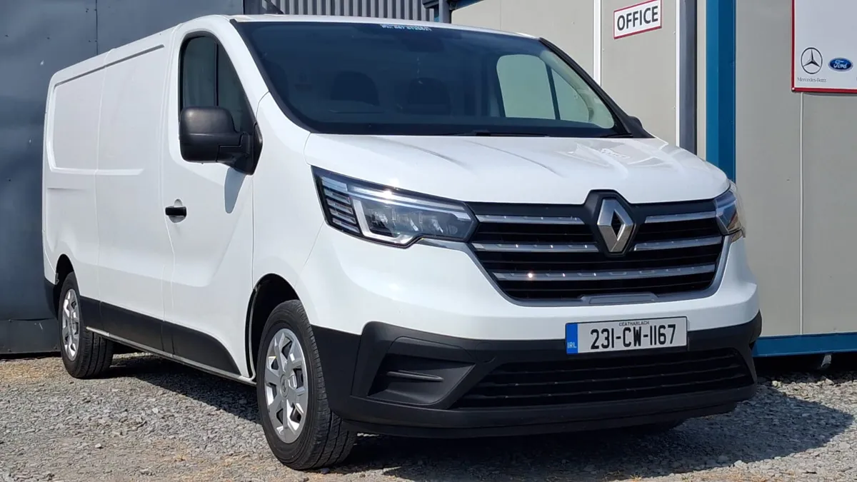 231 Renault Trafic 2.0 dci 120 business + - Image 1