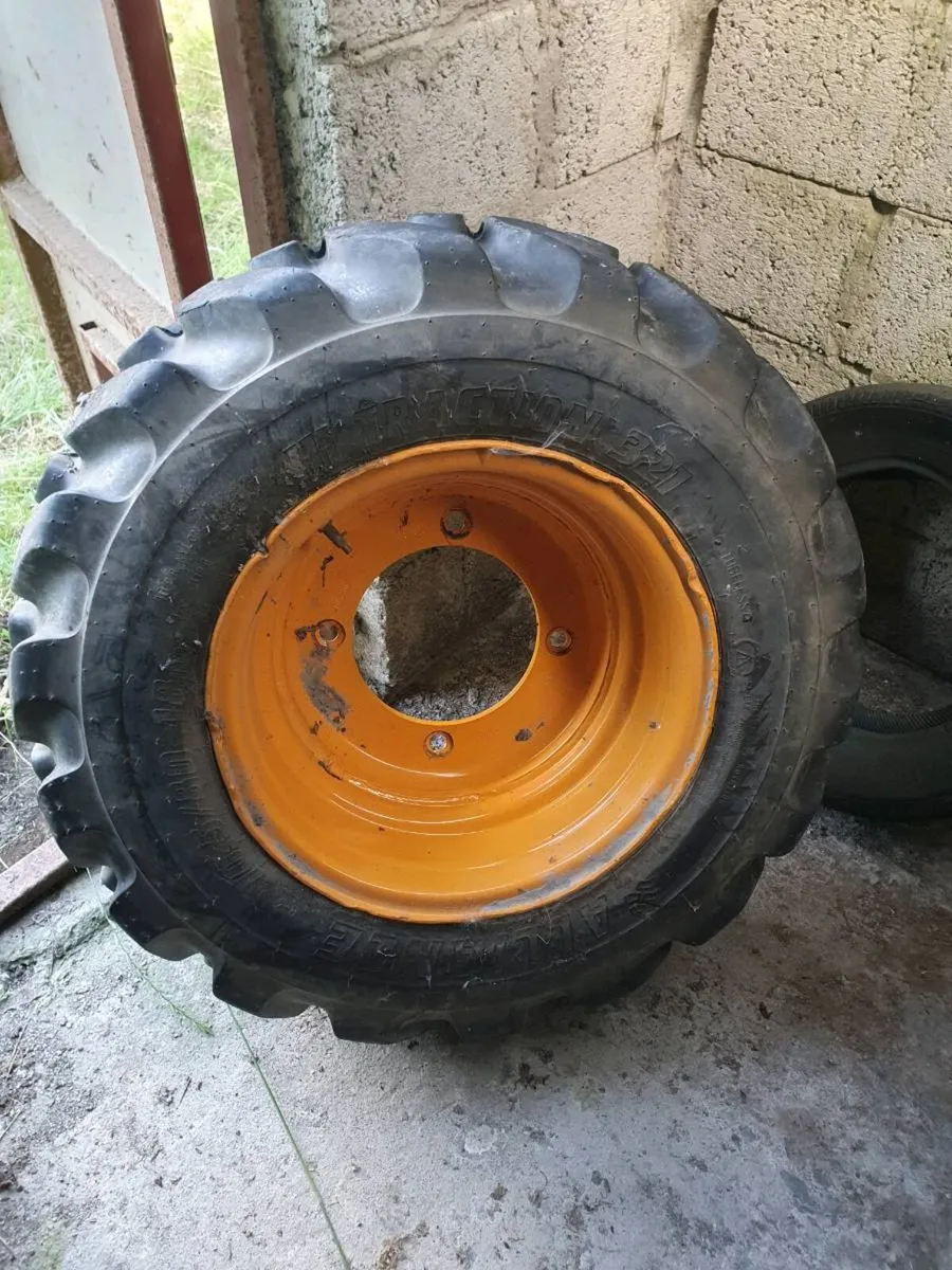 Telehandler Wheels with 10.5/80-18 tyres - Image 1