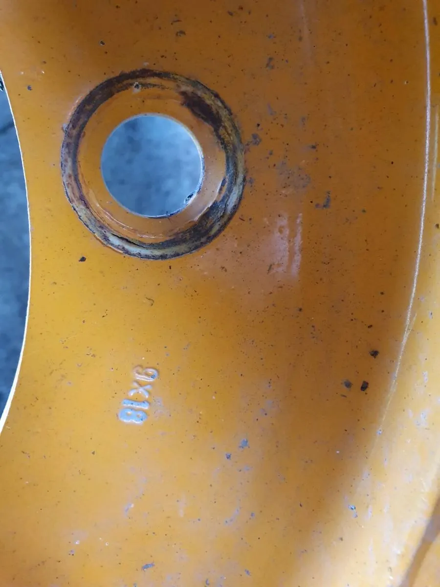Telehandler Wheels with 10.5/80-18 tyres - Image 2