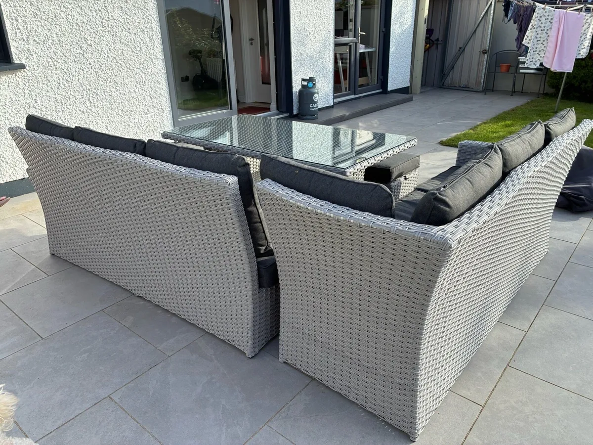 Ratheood Outdoor Corner Dining Set - Image 3