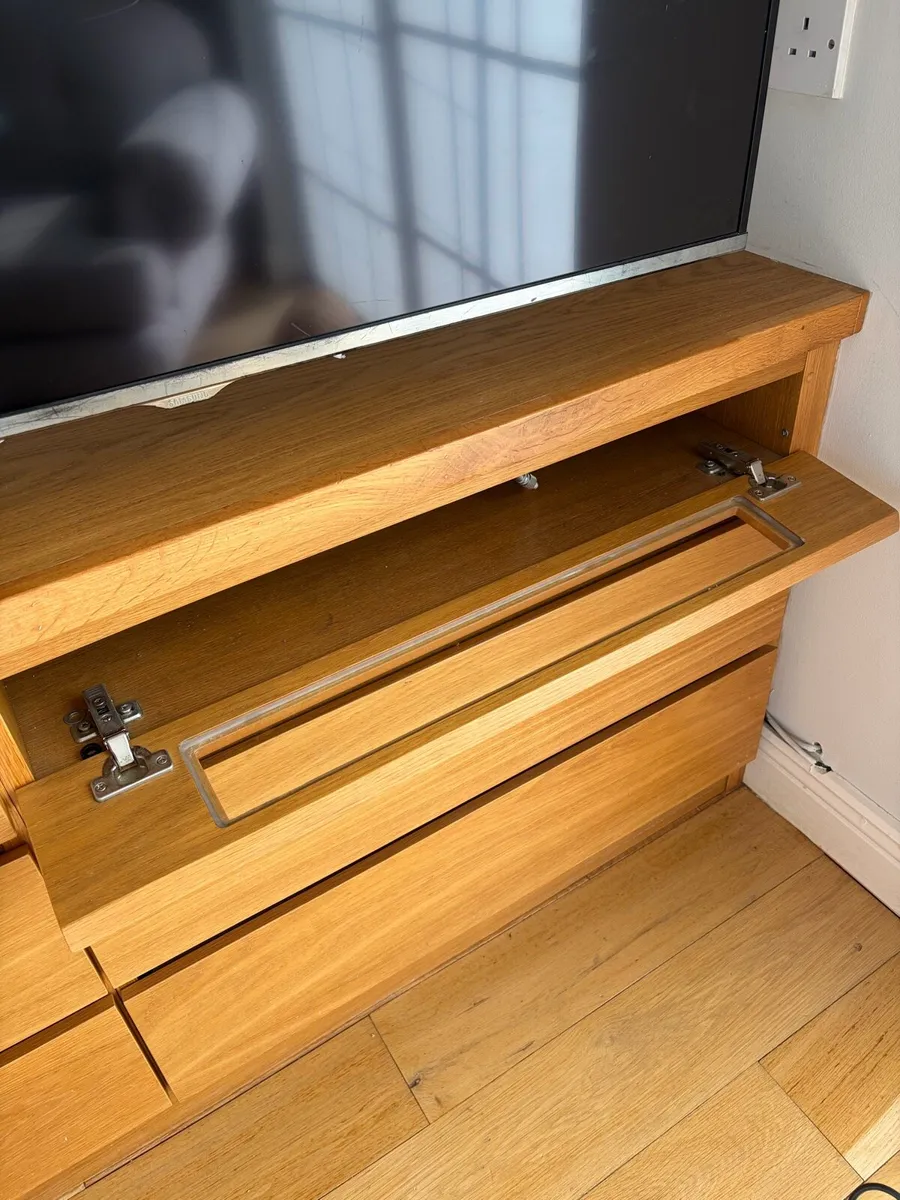Built in Media tv storage units - Image 4