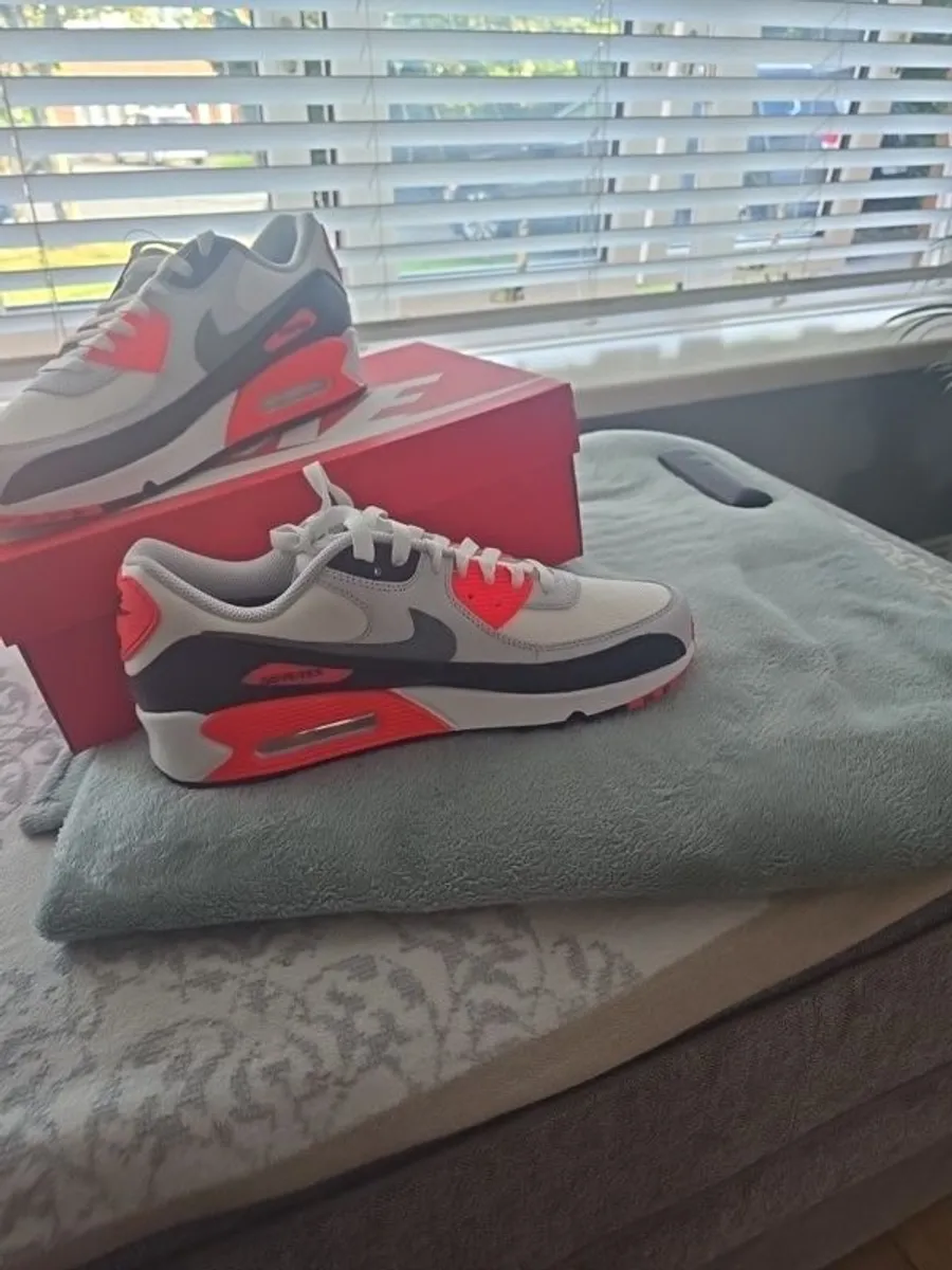Nike - Image 2