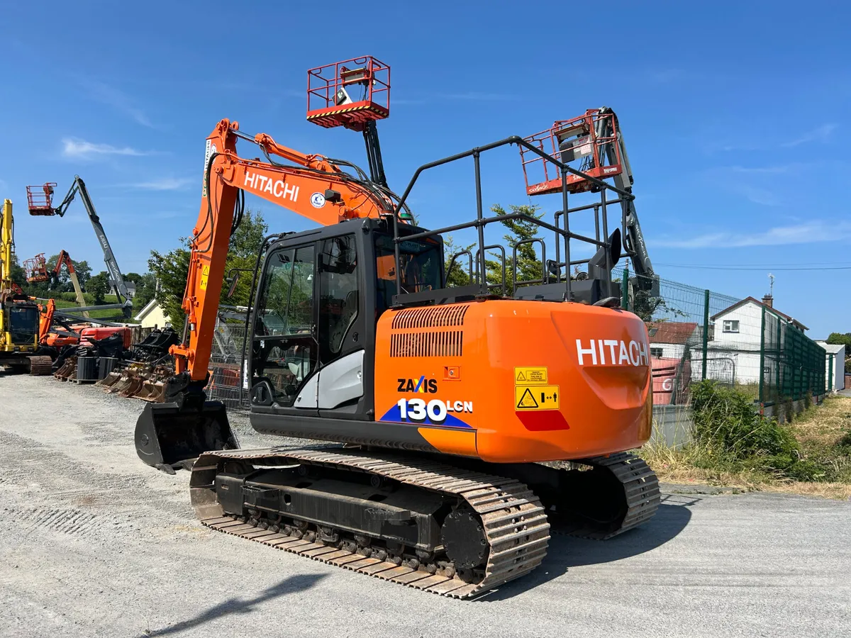 Year 2018 Hitachi ZX130LCN-6 - Image 2