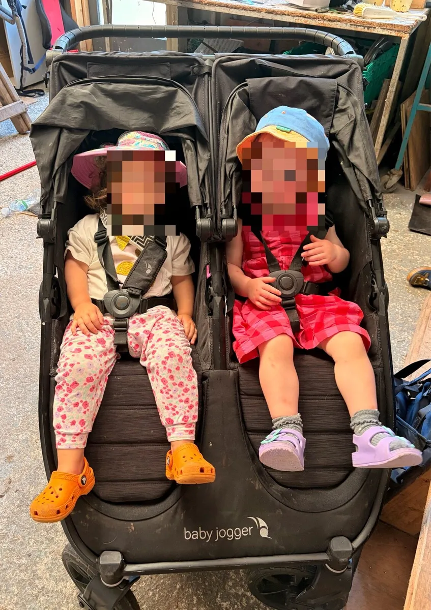 Baby jogger city mini GT2 double buggy - Image 4