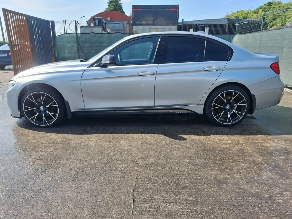 2012 Bmw 320D  2  M Performance.Drive away - Image 2