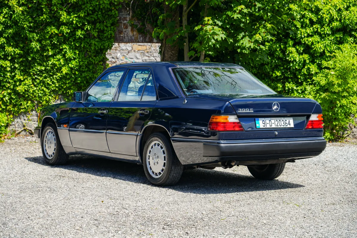 1991 Mercedes-Benz E-Class 300E 3.0 Petrol Auto - Image 3