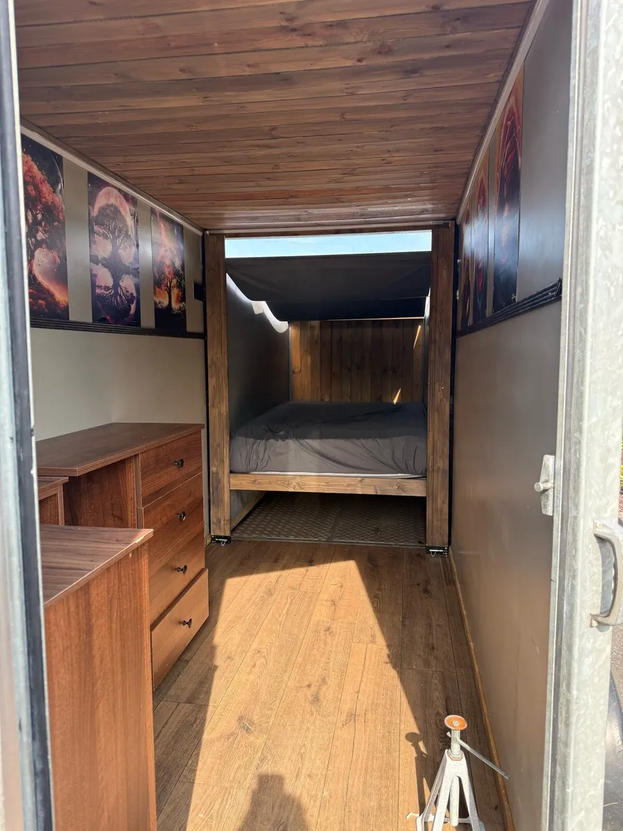 Camping cargo trailer - Image 1
