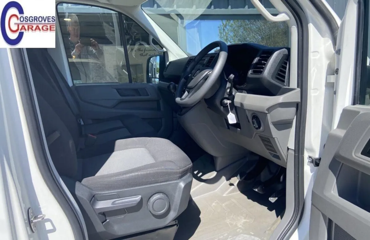 Volkswagen Crafter 2023 - Image 3