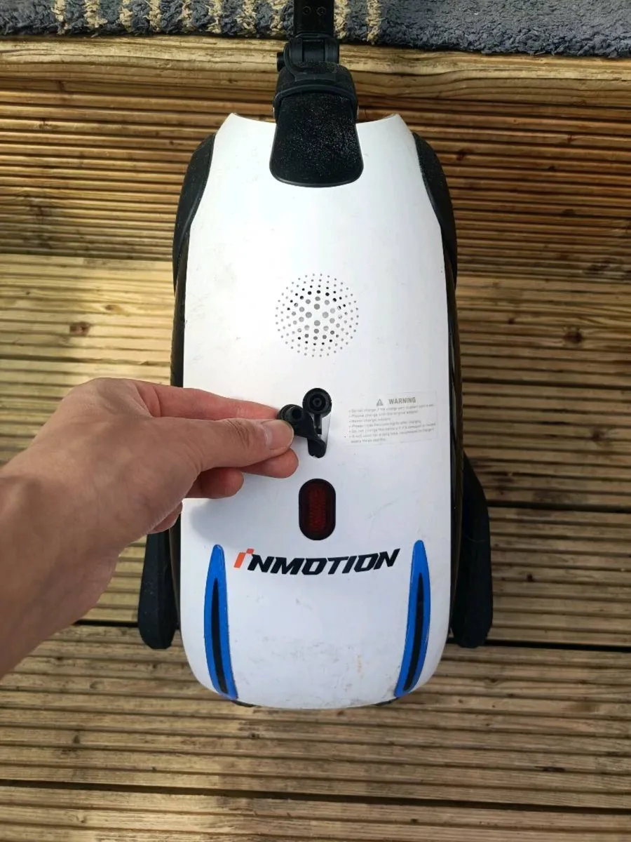 Inmotion E20 Electric Unicycle (Pick-up only) - Image 3