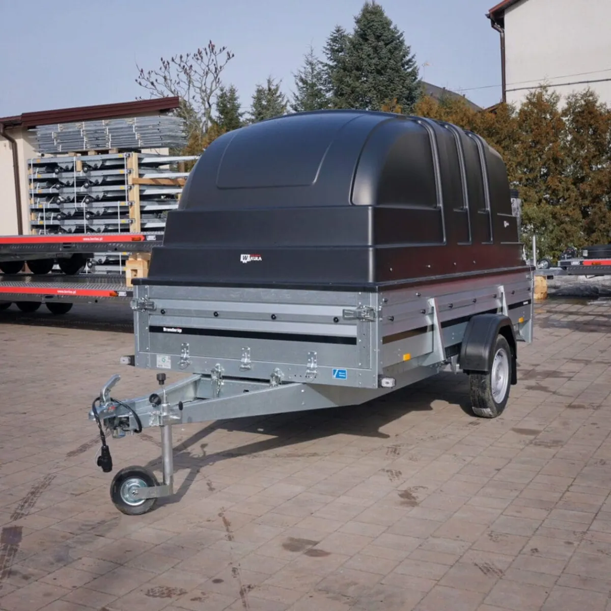 Trailer 8x4 - Image 1