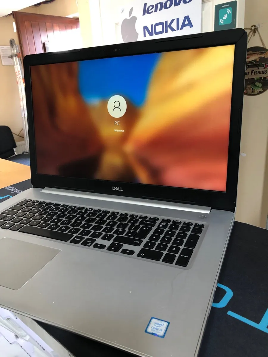Dell 5770 17inc display 8ram 1tb hard 4gpu - Image 1