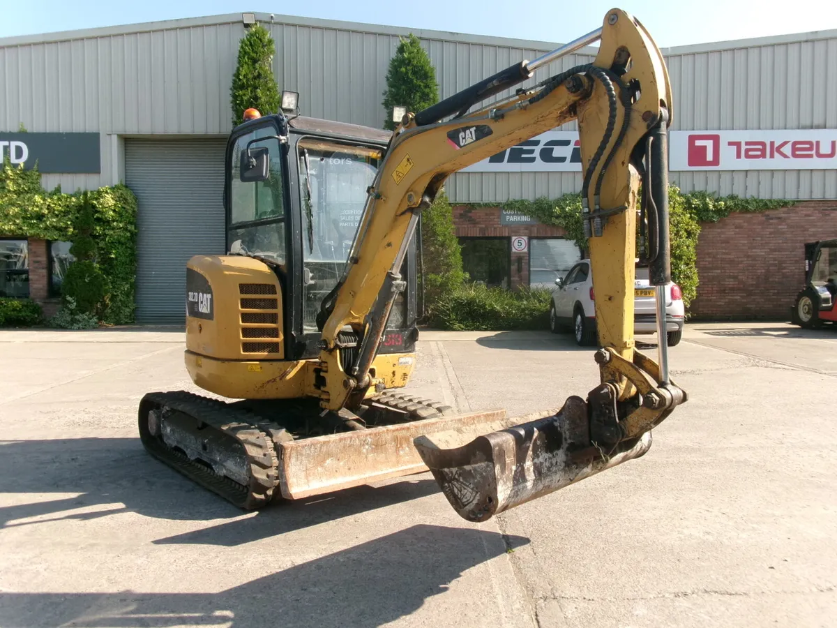 Cat 302.7D digger  #14005157 - Image 4