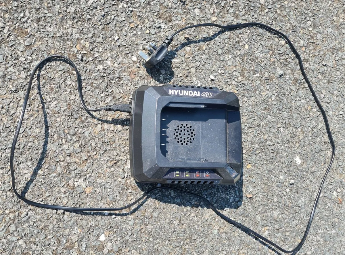 Lawnmower, Battery powered - Image 2