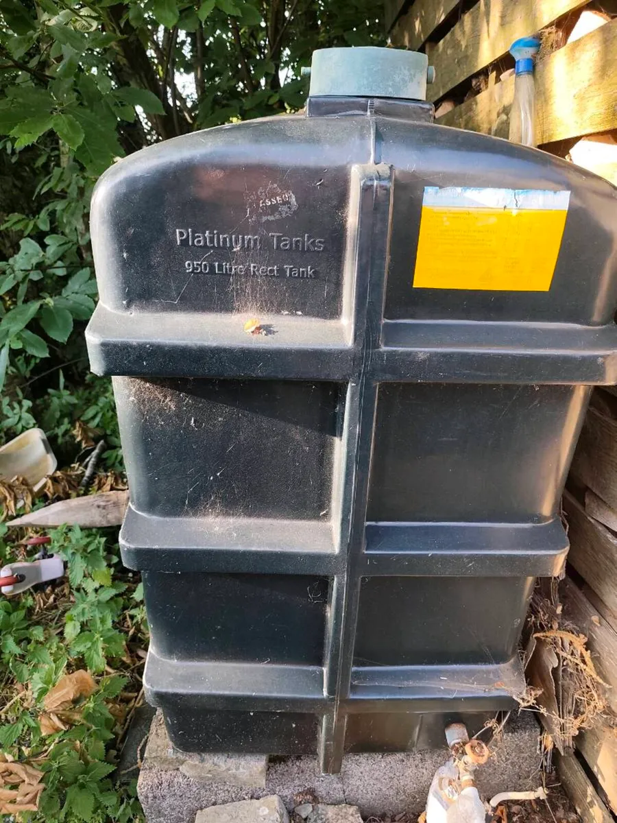 Heating oil tank