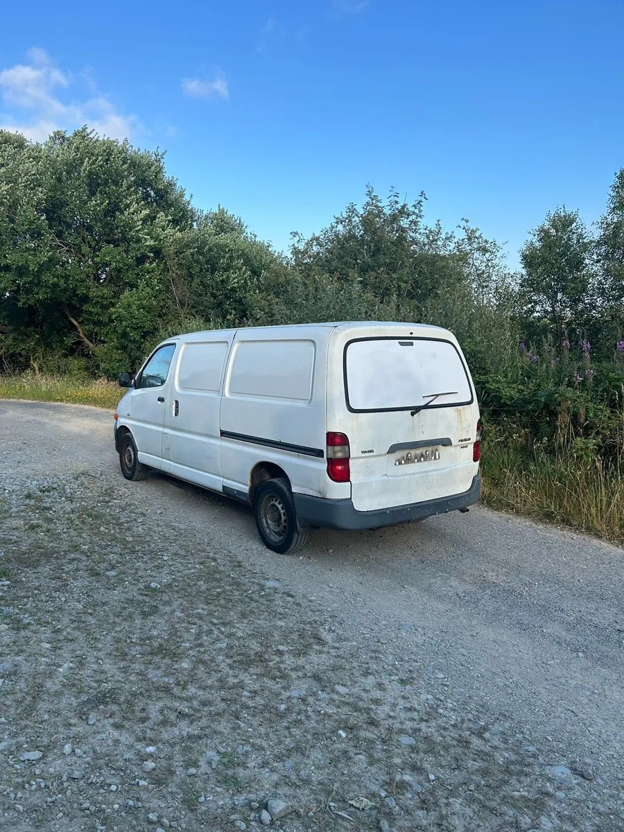 Toyota breaking hiace avensis land cruiser - Image 2