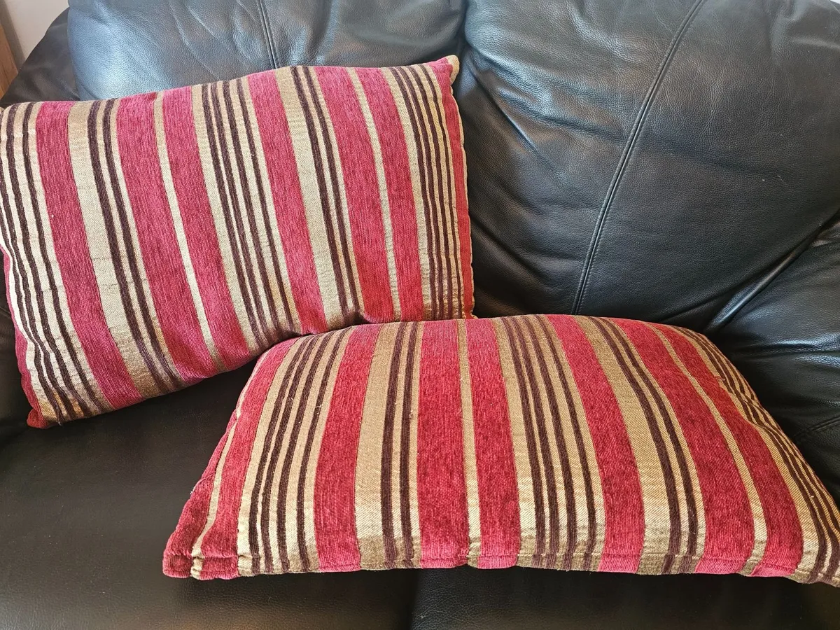 Selection of colour-coordinated cushions - Image 3