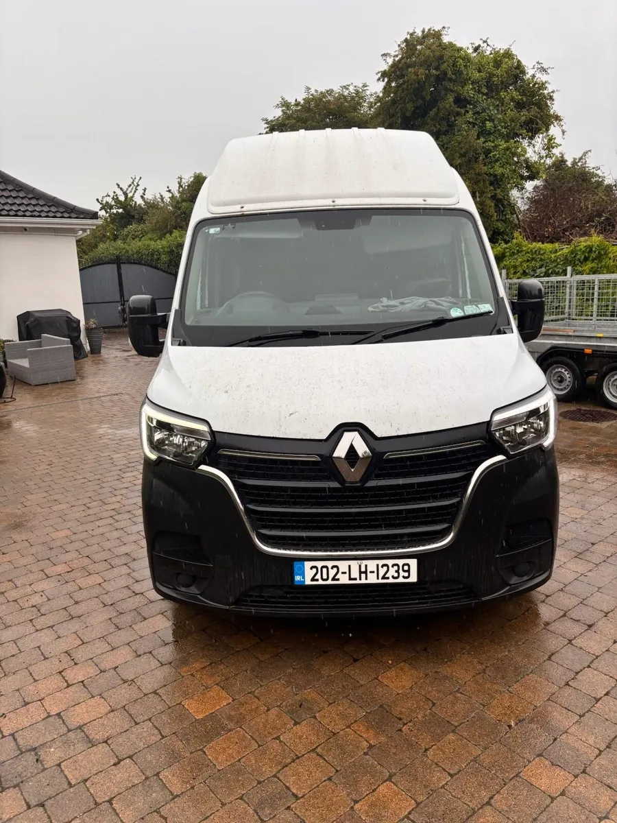 Renault Master - Image 2