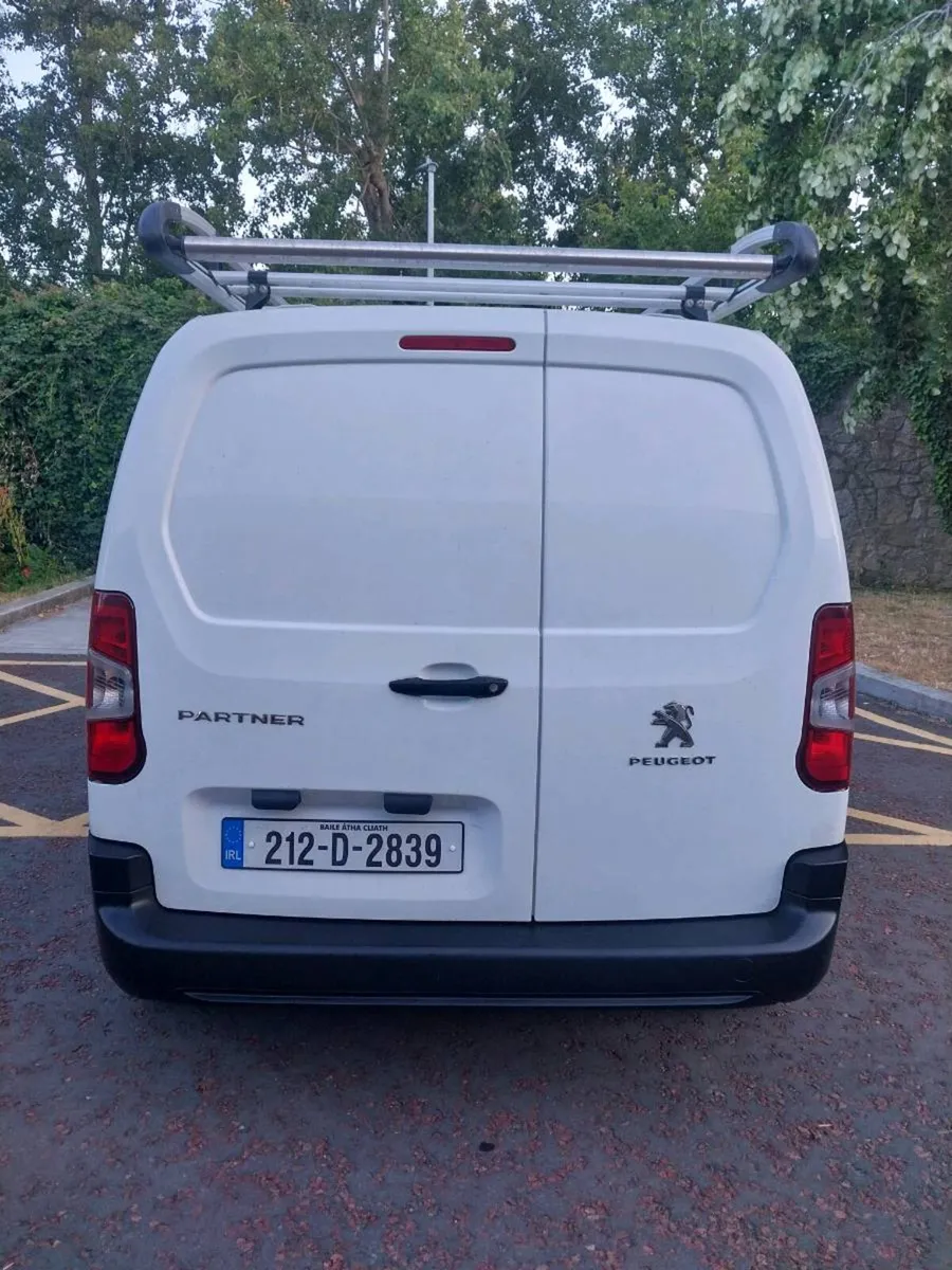 Peugeot partner 1.5 blue - Image 4
