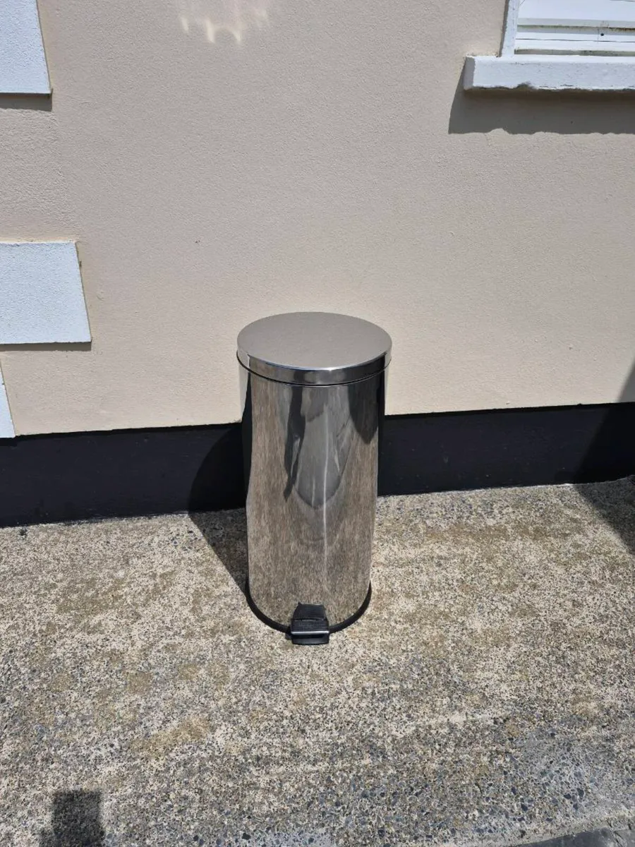 Kitchen bin - Image 1